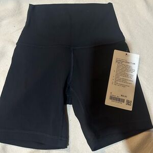 Lululemon Align HR short 6”